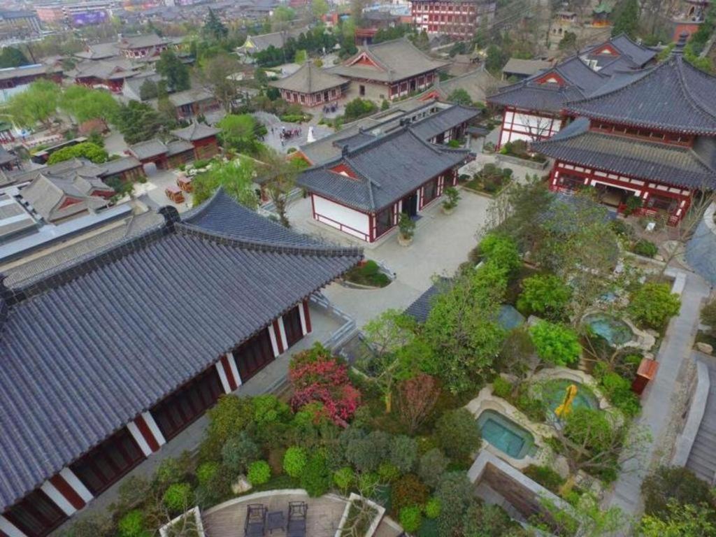 Xian Huaqingyutang Hotel Lintong Exterior photo